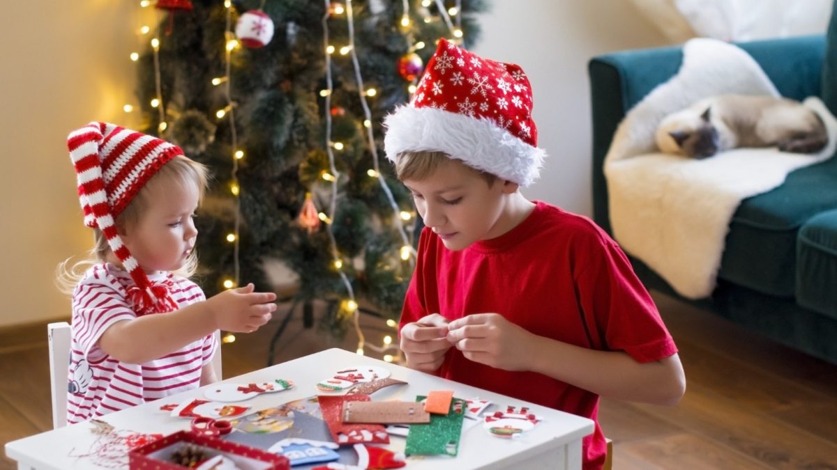 Les meilleures idées de jeux créatifs à réaliser avec les enfants pendant les vacances de noël